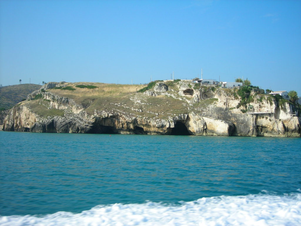 La costa del Gargano tra Molise e Puglia